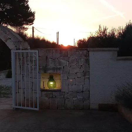 Vila Masseria Le Colonne Del Sole *